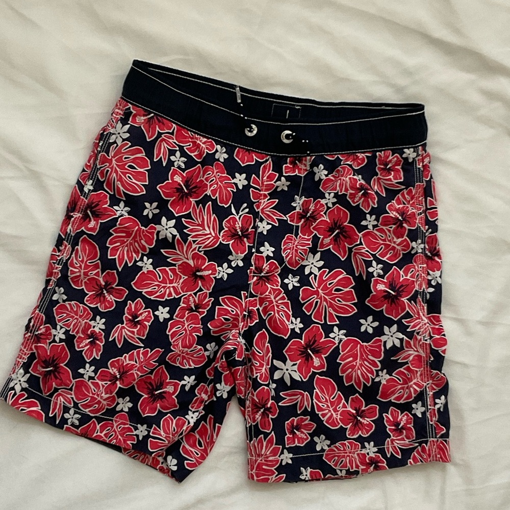GAP Men's Floral Swim Shorts - Red and Black